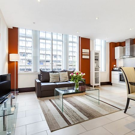 Club Living - Barbican Apartments ลอนดอน ภายนอก รูปภาพ