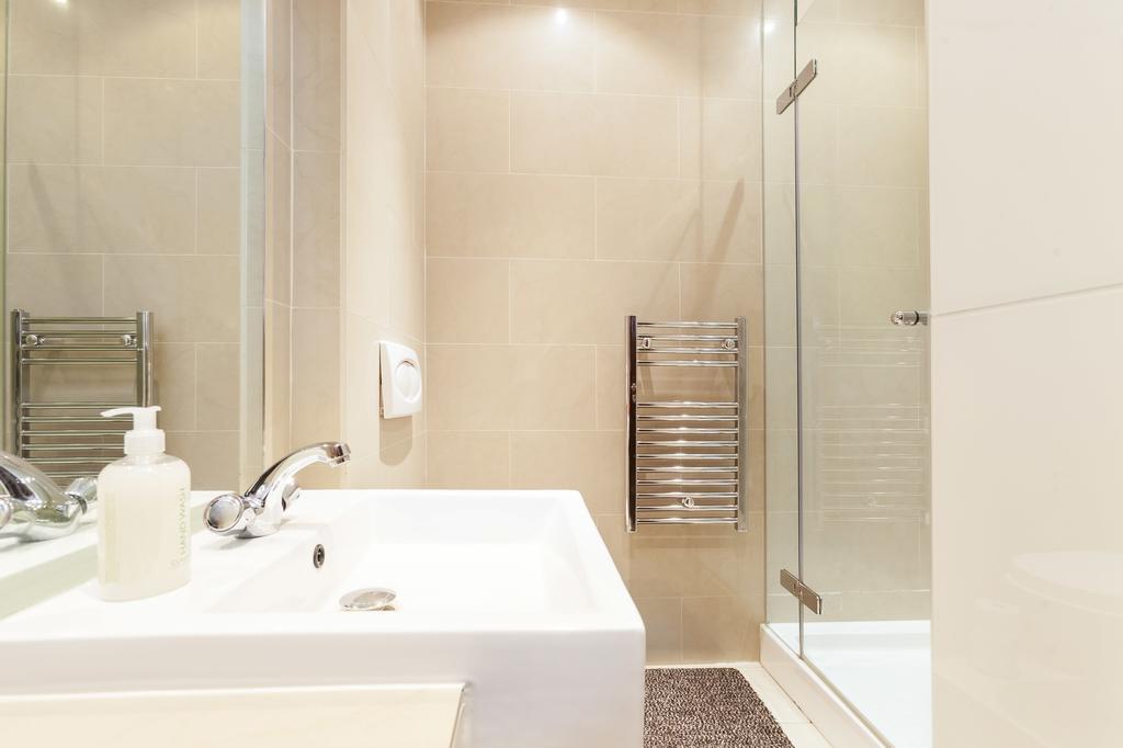 Club Living - Barbican Apartments ลอนดอน ภายนอก รูปภาพ