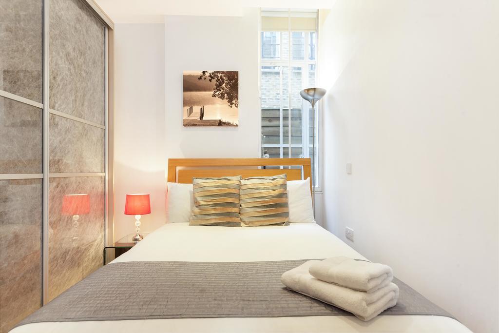 Club Living - Barbican Apartments ลอนดอน ภายนอก รูปภาพ