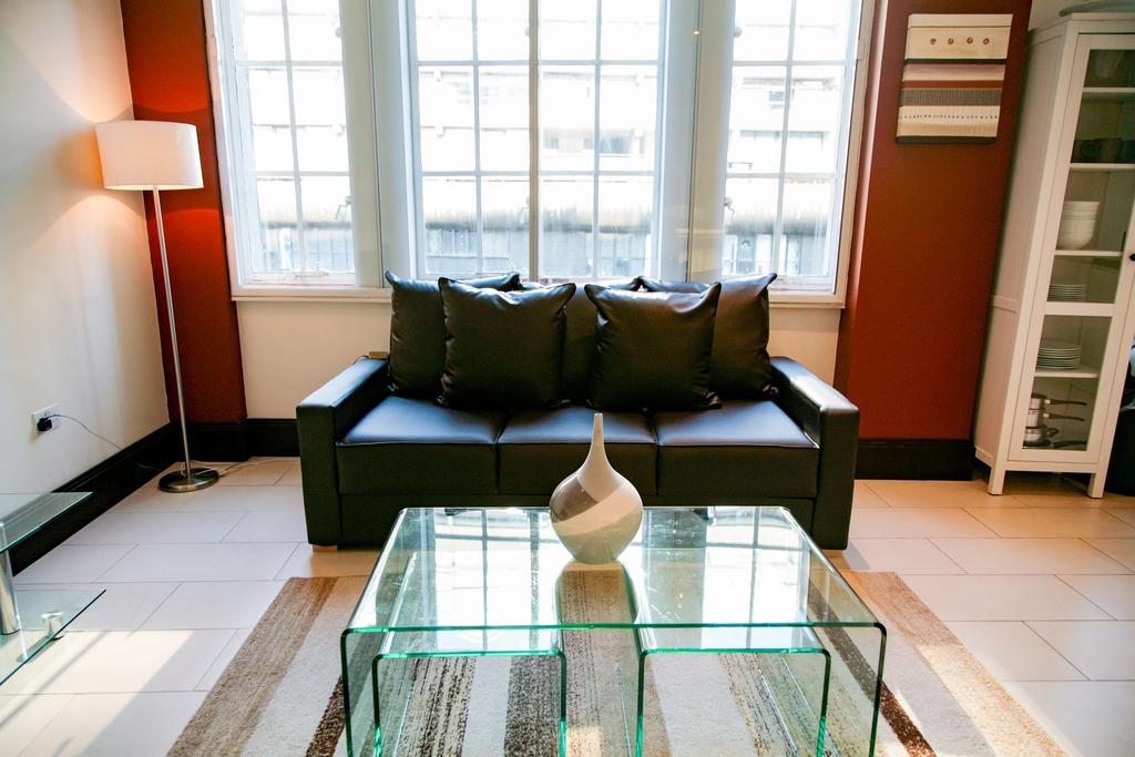 Club Living - Barbican Apartments ลอนดอน ห้อง รูปภาพ