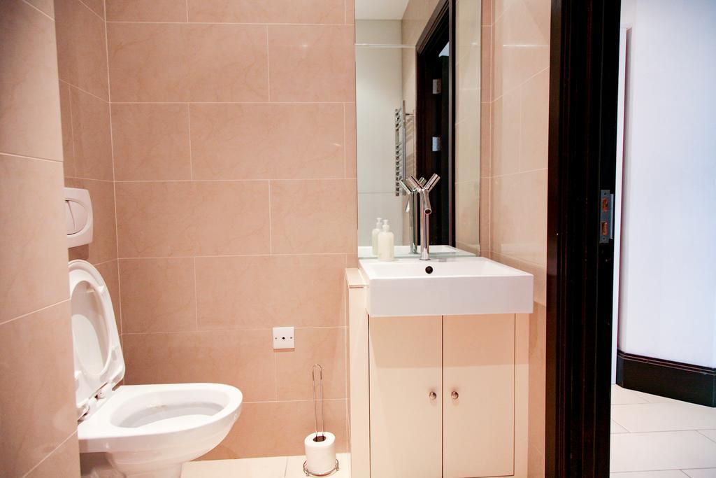Club Living - Barbican Apartments ลอนดอน ห้อง รูปภาพ